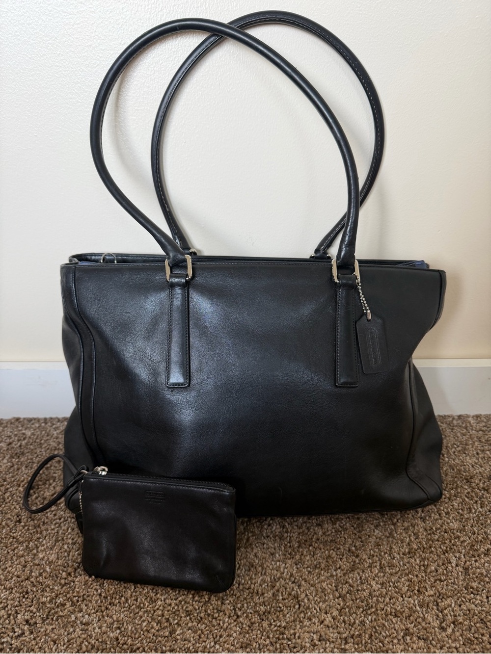 COACH Vintage H2S-9426 Black Leather Tote Computer Bag with Black Wristlet